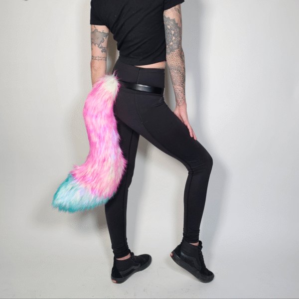 Pink-Aqua-Tail Pink-Aqua-Tail